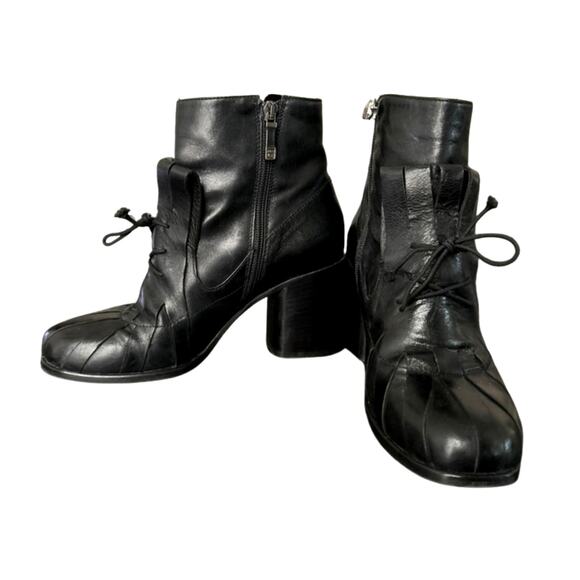 Alberto Fermani Black Leather Ankle Boots – Size 37, Lace-Up with Kiltie Detail - Picture 4 of 7